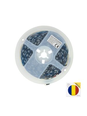 PNI 5050RGB LED-Streifen-Set, 300 LEDs, RGB, dimmbar, Lichteffekte, 5 Meter, IP20, inklusive Klebepad-Flagge