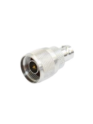 Stecken Sie den PNI-N-Stecker auf die BNC-Buchse