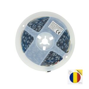 PNI 5050RGB LED-Streifen-Set, 300 LEDs, RGB, dimmbar, Lichteffekte, 5 Meter, IP20, inklusive Klebepad-Flagge